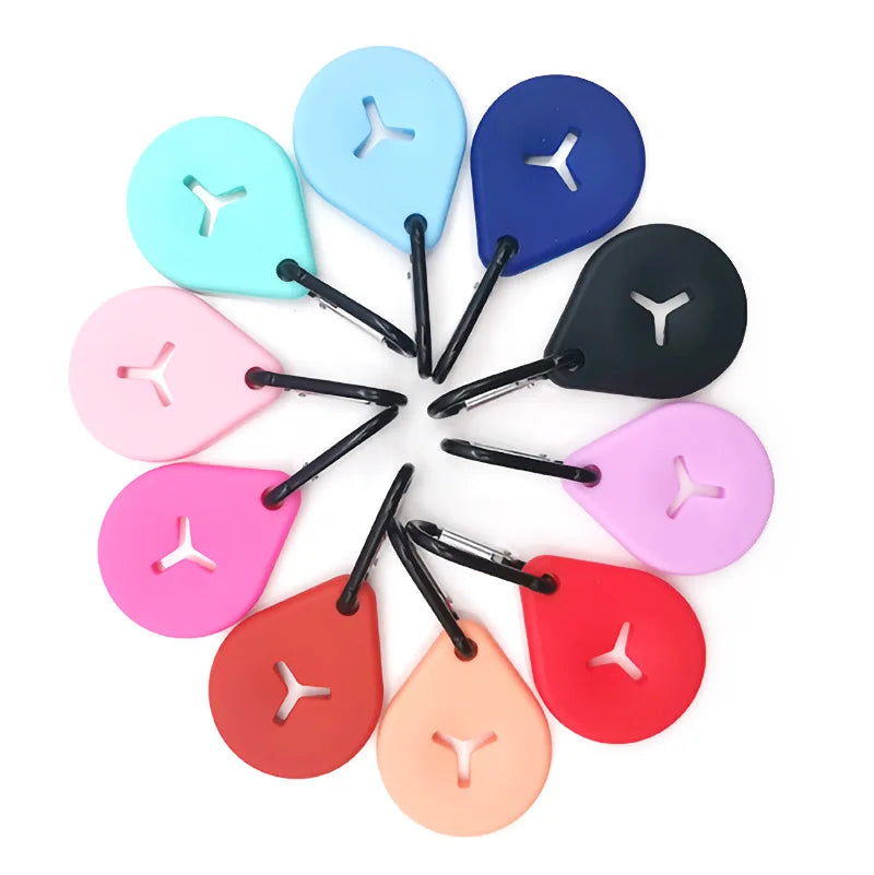 Dog Poop Bags Dispenser Dog Products Dog Poop Bag Holder Pet Garbage Bag Clip Hands-free Clip Dog Cleaning Supplies